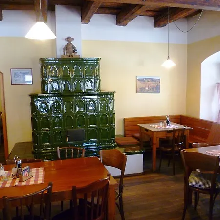 Hotylek U Pekina ゲストハウス *